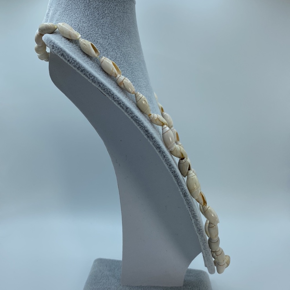Seashell Necklace - Picture 7 of 7